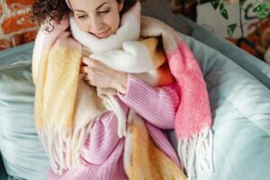 How to Tie a Blanket Scarf Without Extra Bulk or Fuss